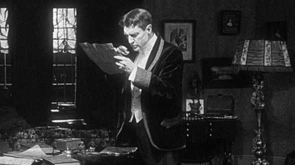 141004114545_william_gillette_as_sherlock_holmes_640x360_bbc_nocredit