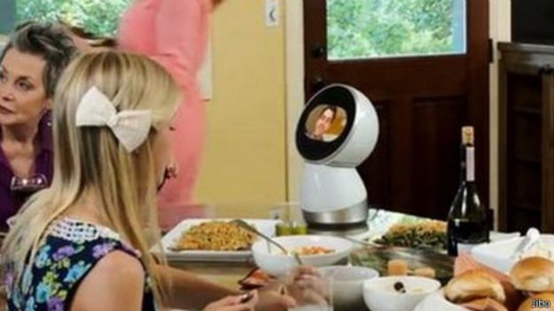 141021163046_rise_of_social_robots_512x288_jibo